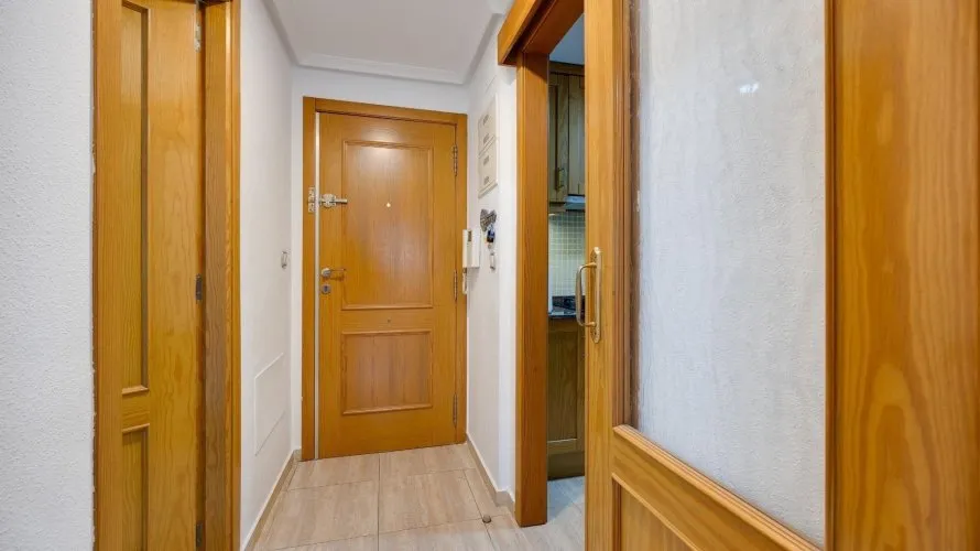 Apartamento de 2 dormitorios en Torrevieja, Spain No. 1424 № 4