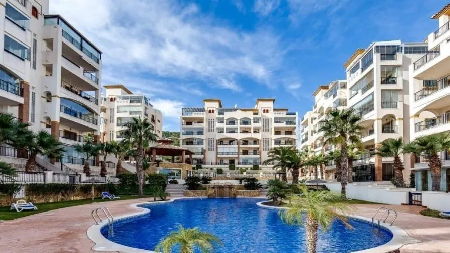 Apartamento de 3 dormitorios en Guardamar del Segura, Spain No. 663 № 17