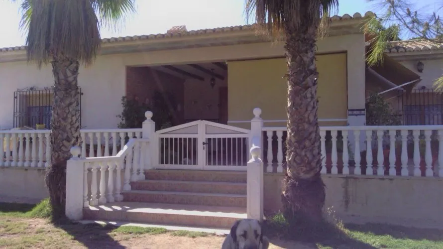Propiedad comercial de 3 dormitorios en Elche, Spain No. 273 № 2