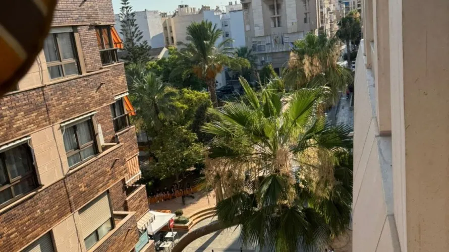 Apartamento de 3 dormitorios en Torrevieja, Spain No. 190 № 9