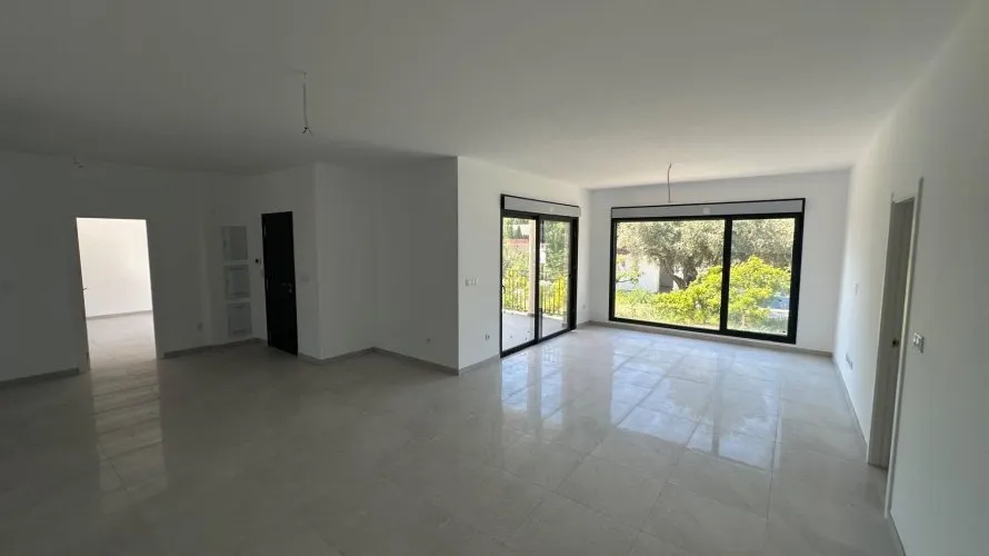 Villa de 5 dormitorios en San Vicente del Raspeig, Spain No. 1164 № 11