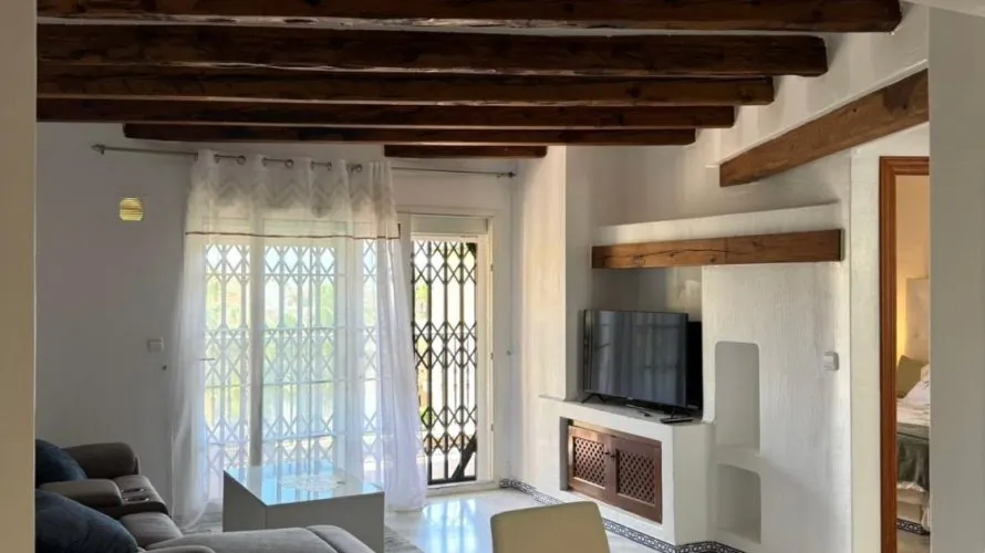 Apartamento de 2 dormitorios en Torrevieja, Spain No. 1051 № 11