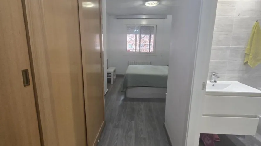 Apartamento de 4 dormitorios en Paterna, Spain No. 1521 № 18