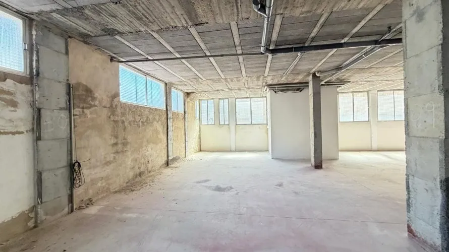 Propiedad comercial de 2800m² en Torrevieja, Spain No. 1429