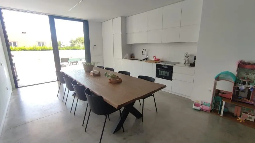 Villa de 5 dormitorios en Alicante, Spain No. 1590 № 1