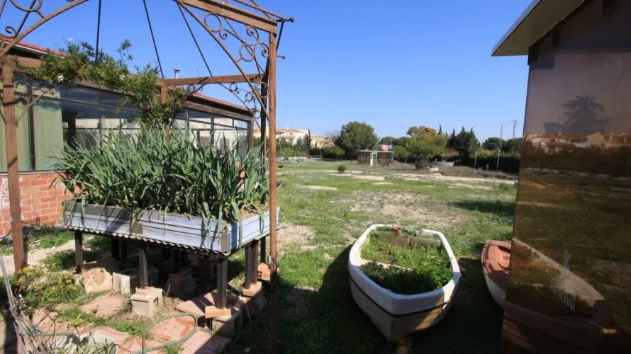 Apartamento de 2 dormitorios en Campoamor, Spain No. 274 № 8