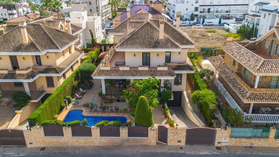Villa de 6 dormitorios en La Veleta, Spain No. 1071