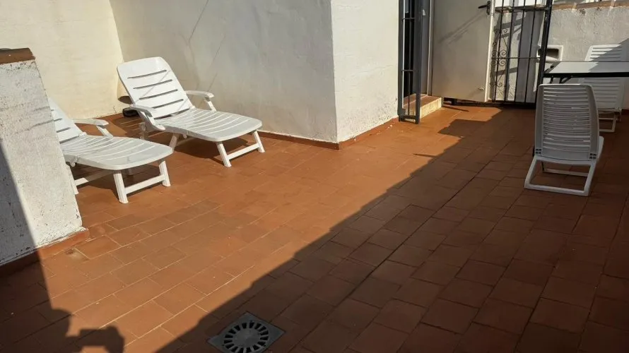 Apartamento de 3 dormitorios en Torrevieja, Spain No. 831 № 2