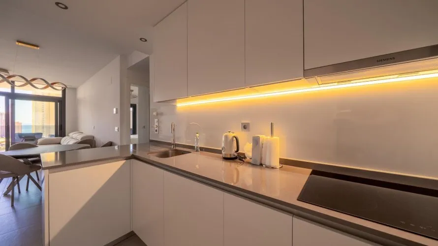 Apartamento de 2 dormitorios en Benidorm, Spain No. 761 № 21