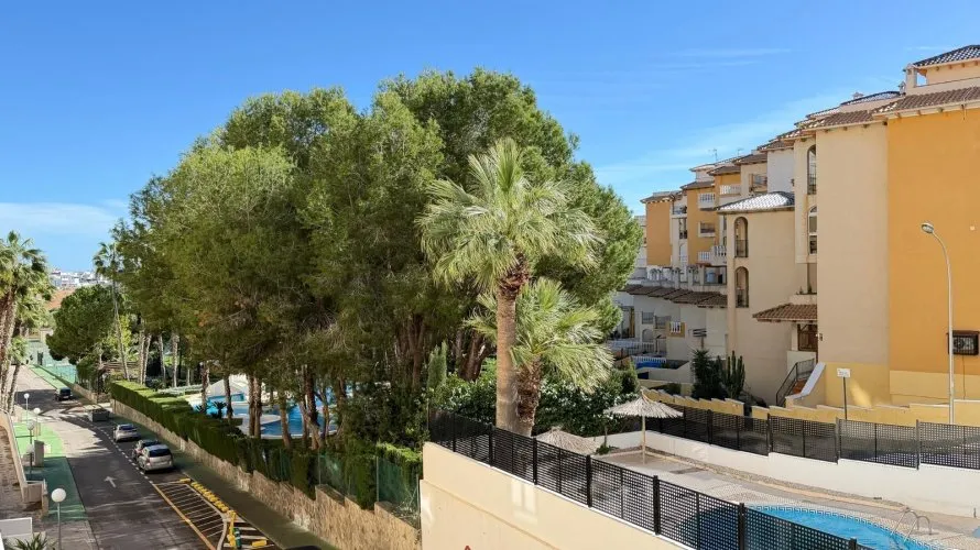 Apartamento de 2 dormitorios en Dehesa De Campoamor, Spain No. 252 № 21
