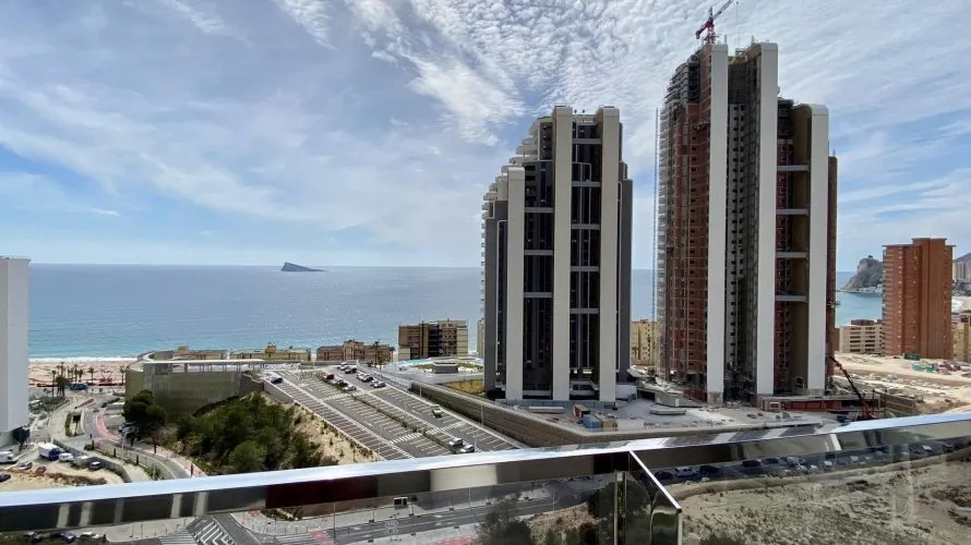 Apartamento de 3 dormitorios en Benidorm, Spain No. 895 № 9