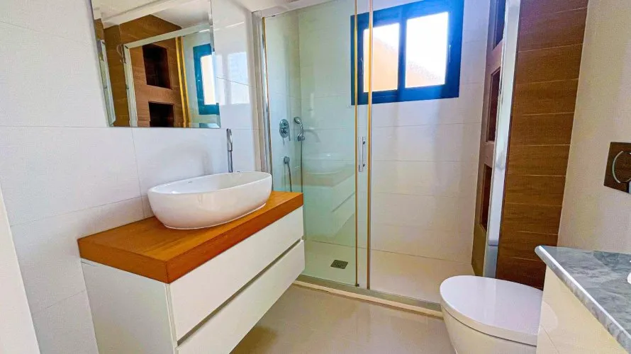 Villa de 5 dormitorios en La Zenia, Spain No. 1324 № 9
