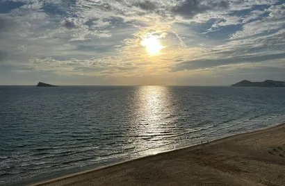 Apartamento de 2 dormitorios en Benidorm, Spain No. 684