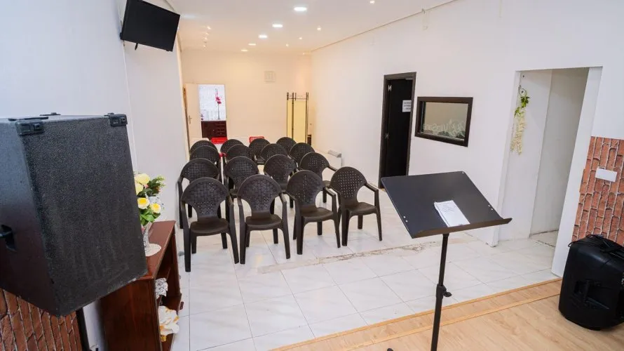 Propiedad comercial de 130m² en Avilés, Spain No. 2738 № 12