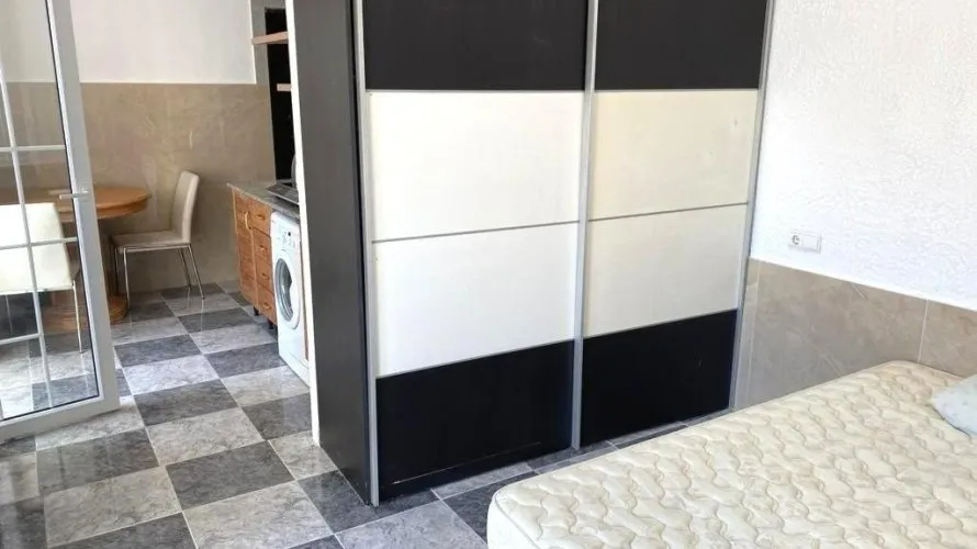 Apartamento de 2 dormitorios en Alicante, Spain No. 2940