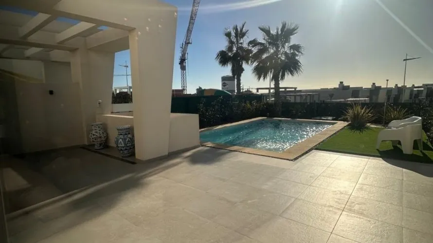 Villa de 4 dormitorios en Algorfa, Spain No. 1034 № 20