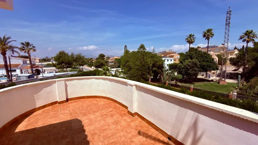 Villa de 168m² en San Vicente del Raspeig, Spain No. 1386 № 14