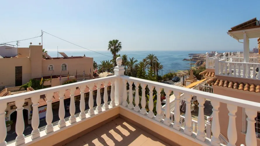 Villa de 180m² en Torrevieja, Spain No. 1557 № 26