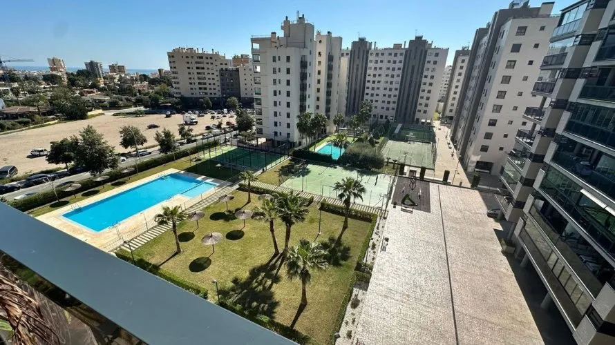 Apartamento de 3 dormitorios en Alicante, Spain No. 1615 № 7
