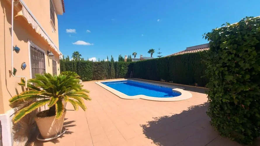 Villa de 3 dormitorios en Ciudad Quesada, Spain No. 510 № 11