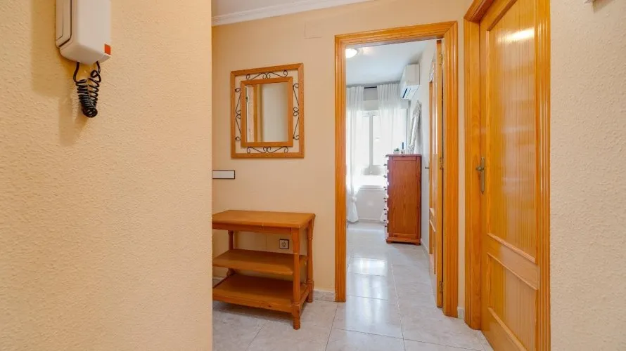 Apartamento de 2 dormitorios en Torrevieja, Spain No. 2859 № 16