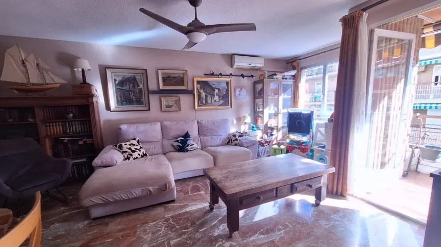Apartamento de 3 dormitorios en Alicante, Spain No. 168 № 5