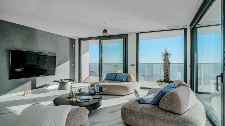 Apartamento de 3 dormitorios en Benidorm, Spain No. 703 № 19