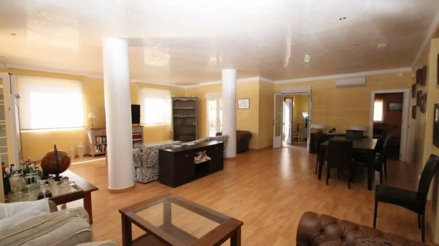 Villa de 5 dormitorios en Cabo Roig, Spain No. 583 № 5
