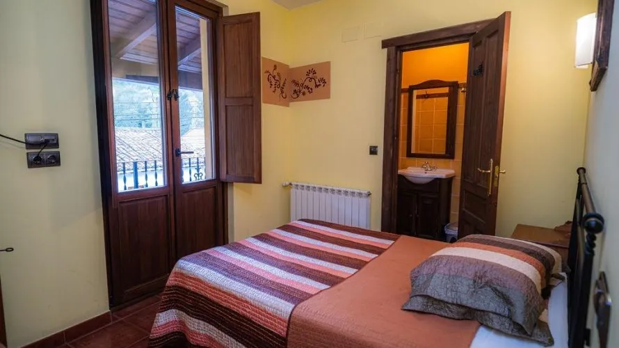 Villa de 8 dormitorios en Lena, Spain No. 1294 № 20