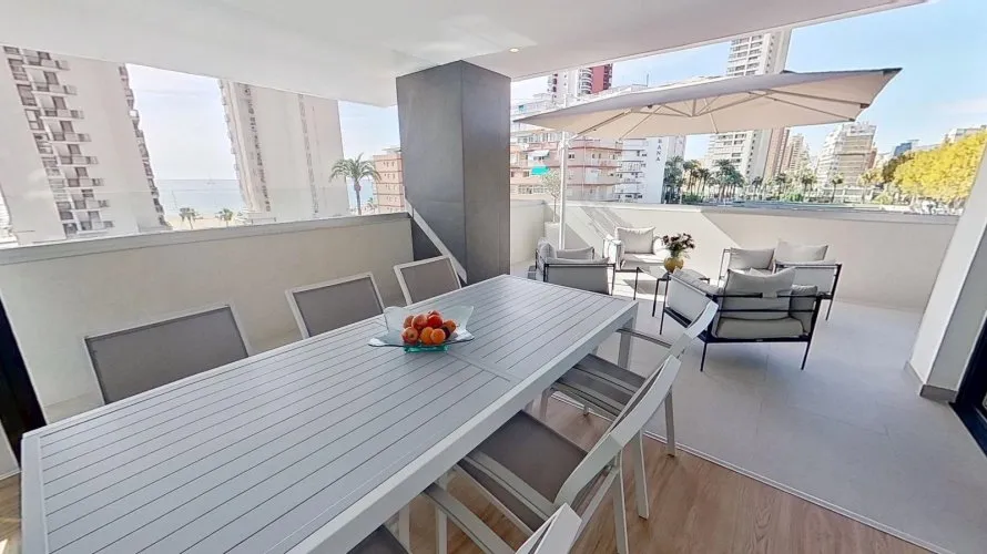 Apartamento de 2 dormitorios en Benidorm, Spain No. 111 № 19