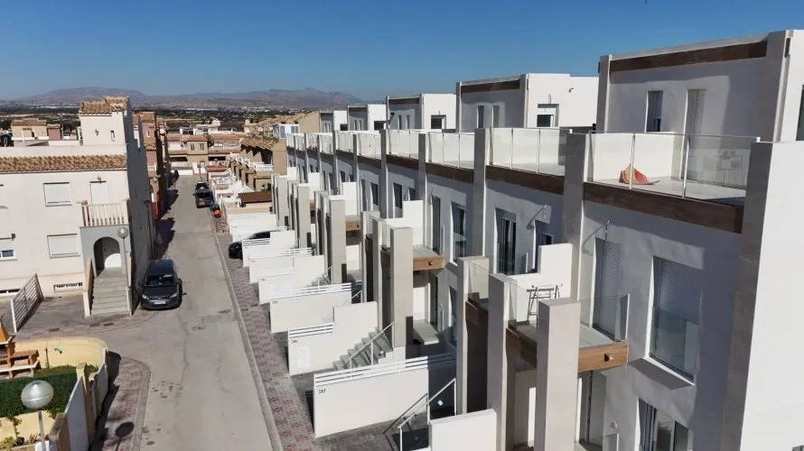 Сasa de 2 dormitorios en Gran Alacant, Spain No. 811 № 5