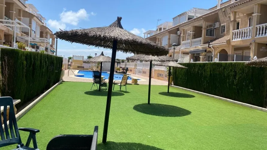 Сasa de 3 dormitorios en Torrevieja, Spain No. 1192 № 14