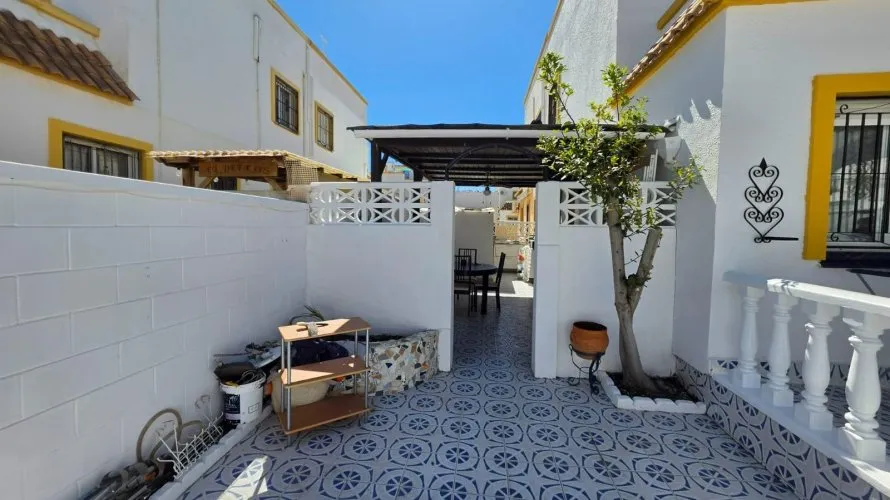 Сasa de 3 dormitorios en Torrevieja, Spain No. 1153 № 10