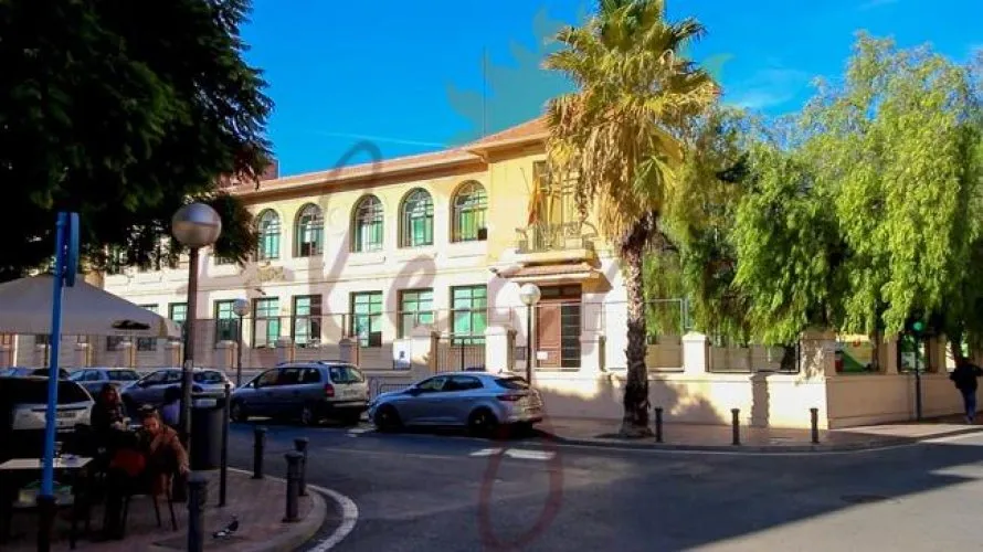 Propiedad comercial de 50m² en Alicante, Spain No. 2715 № 9
