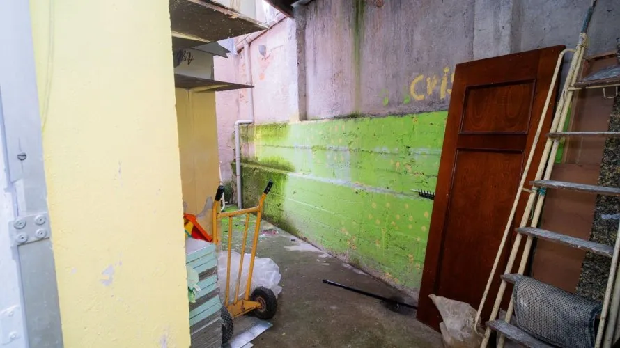 Propiedad comercial de 130m² en Avilés, Spain No. 2738 № 1