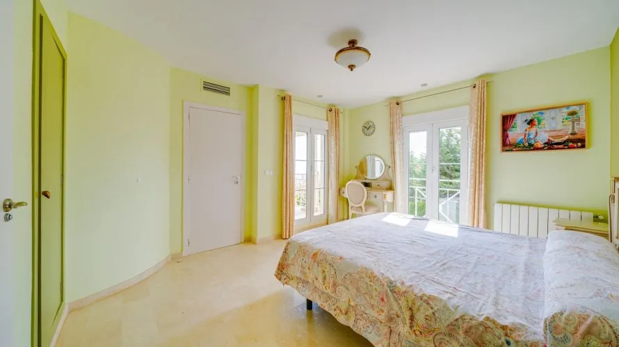 Villa de 4 dormitorios en Finestrat, Spain No. 171 № 24