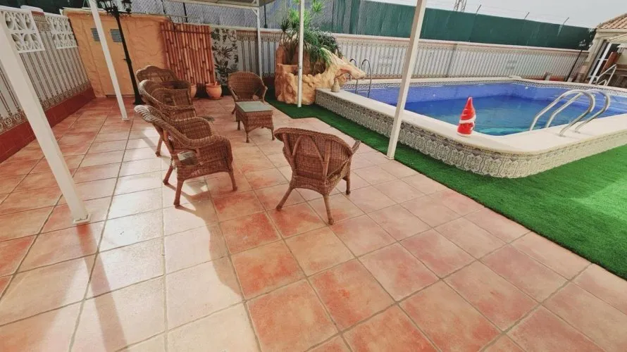 Villa de 5 dormitorios en Torrevieja, Spain No. 750 № 15