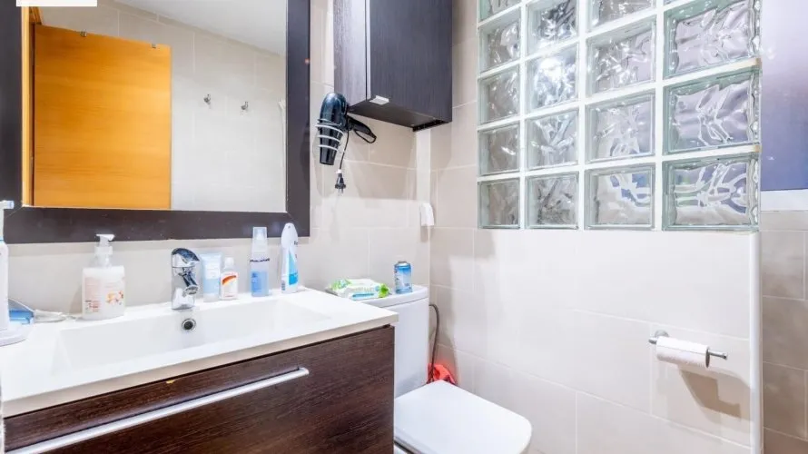 Apartamento de 3 dormitorios en Alicante, Spain No. 995 № 15
