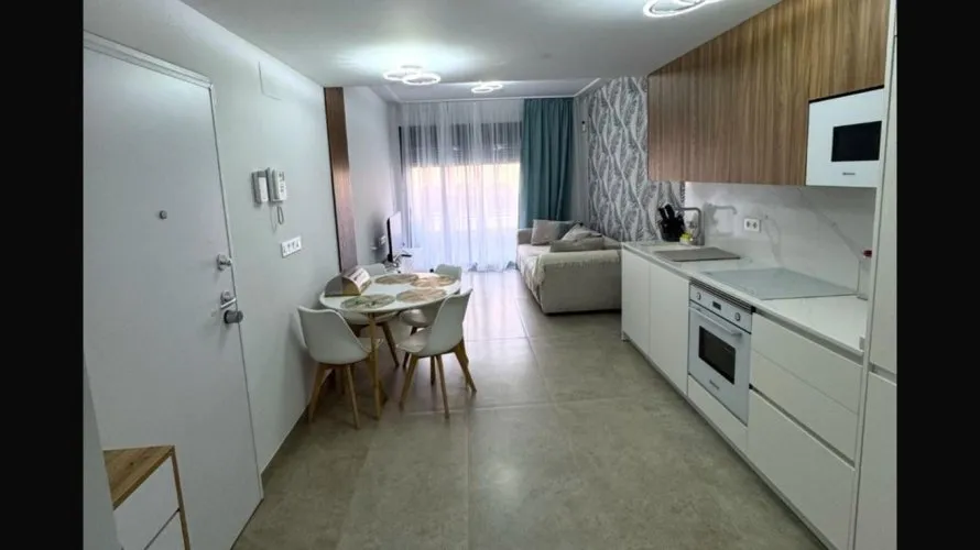 Apartamento de 1 dormitorio en Torrevieja, Spain No. 1161