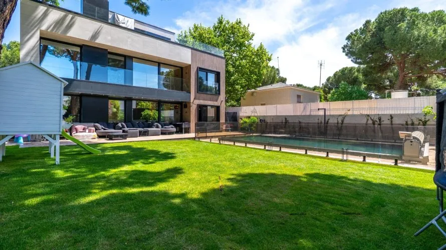 Villa de 4 dormitorios en Pozuelo de Alarcón, Spain No. 1221 № 22