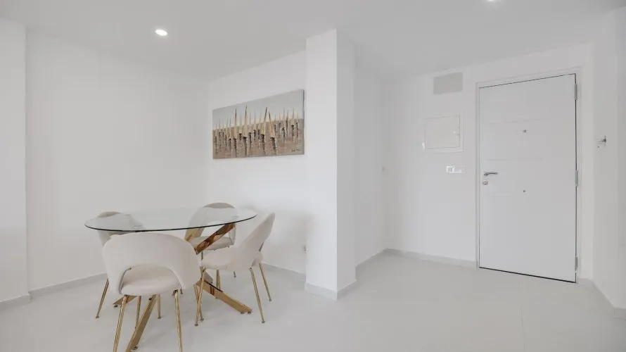 Apartamento de 3 dormitorios en Torrevieja, Spain No. 908 № 13