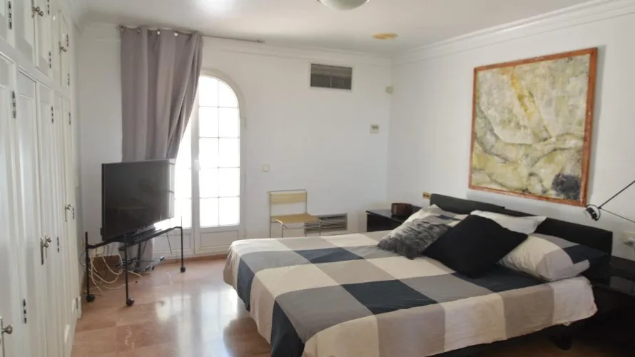 Villa de 4 dormitorios en Torrevieja, Spain No. 117 № 27