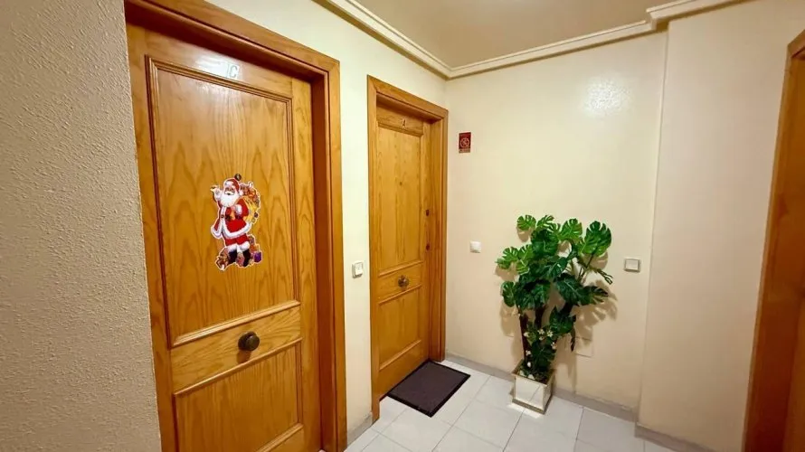 Apartamento de 2 dormitorios en Torrevieja, Spain No. 2785 № 4