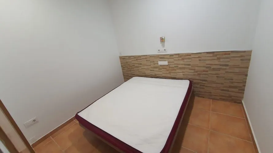 Propiedad comercial de 21 dormitorio en Alicante, Spain No. 843 № 8