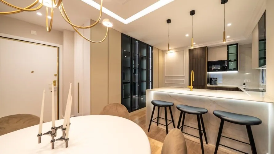 Apartamento de 3 dormitorios en Madrid, Spain No. 1041 № 2