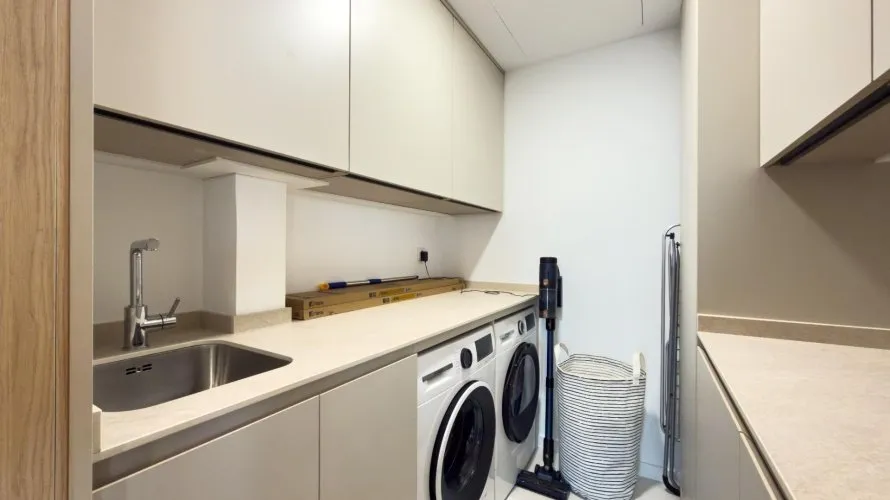 Apartamento de 3 dormitorios en Madrid, Spain No. 1013 № 11