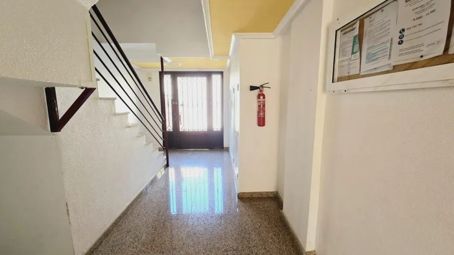 Apartamento de 1 dormitorio en Nueva Torrevieja, Spain No. 2938 № 2