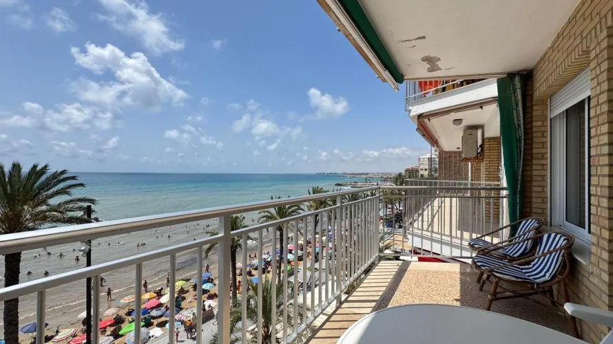 Apartamento de 3 dormitorios en Torrevieja, Spain No. 1381 № 11
