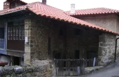 Villa de 71m² en Oviedo, Spain No. 2851