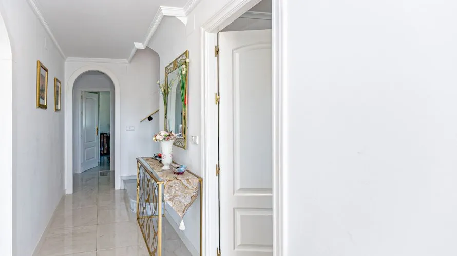 Villa de 185m² en Castilblanco de los Arroyos, Spain No. 1233 № 24